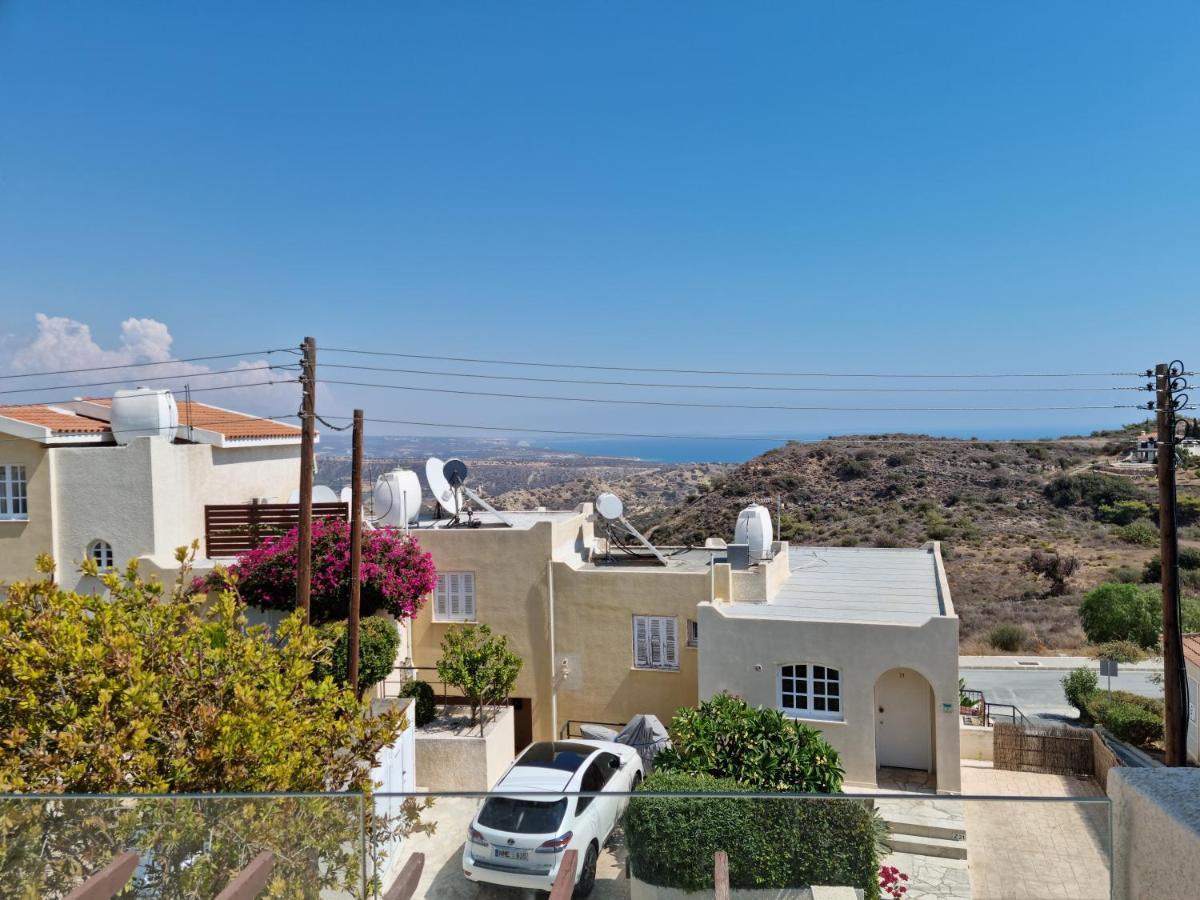 Villa Gorgeous Seaview House à Pissoúri Extérieur photo