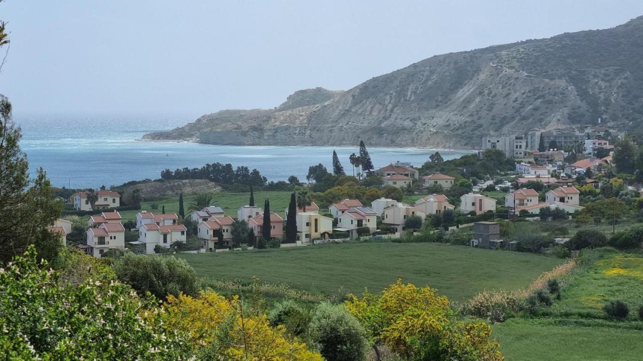Villa Gorgeous Seaview House à Pissoúri Extérieur photo